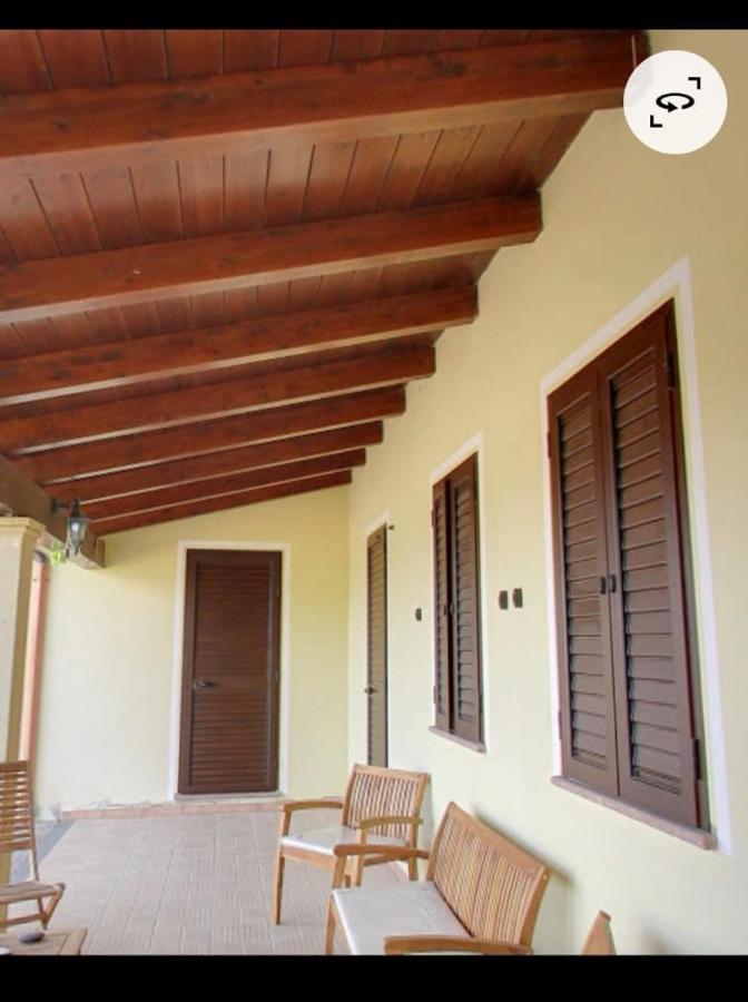 Agriturismo Da Patrizia Simaxis Exterior foto